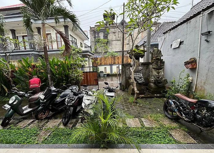 Pensión Kamasan House 3*
